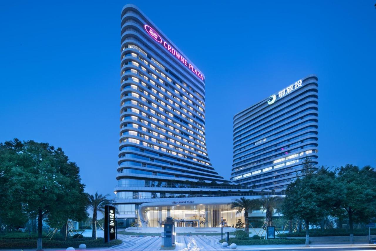 Crowne Plaza Wuhan Optics Valley By Ihg Exterior photo