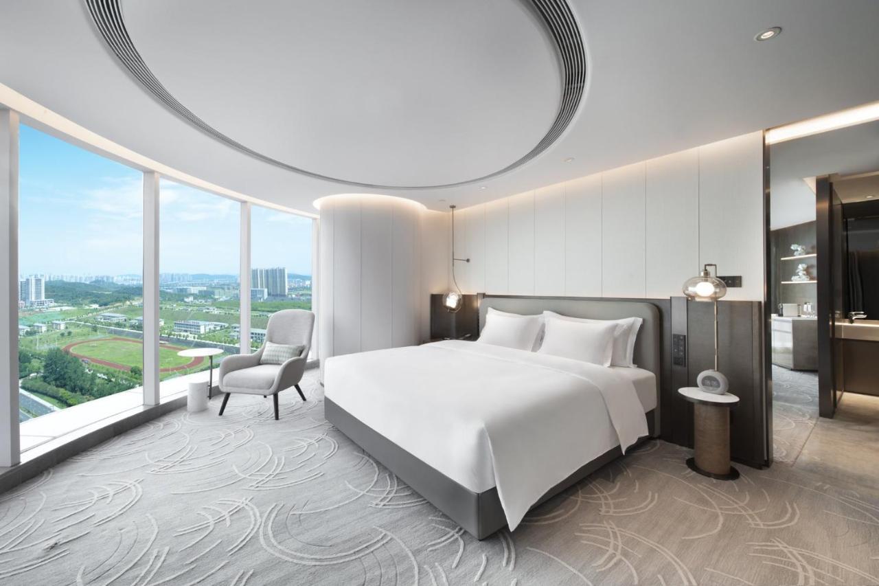 Crowne Plaza Wuhan Optics Valley By Ihg Exterior photo