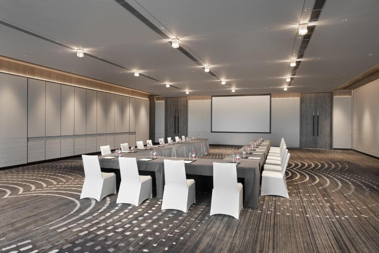 Crowne Plaza Wuhan Optics Valley By Ihg Exterior photo